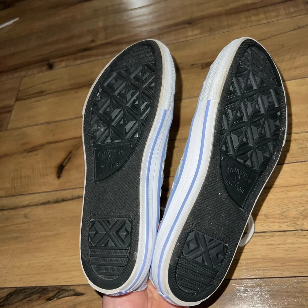 frozen elsa converse